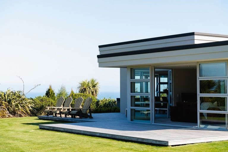 Photo of property in 28 Kayforce Road, Ocean View, Dunedin, 9035