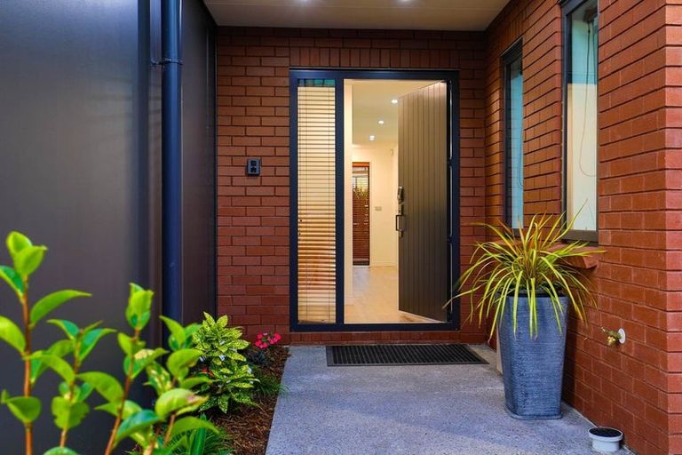 Photo of property in 74 Te Oneroa Way, Long Bay, Auckland, 0630