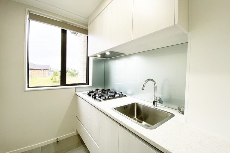Photo of property in 11 Lavey Road, Flat Bush, Auckland, 2019