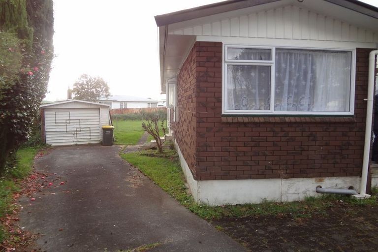 Photo of property in 71 Dominion Road, Papakura, 2110