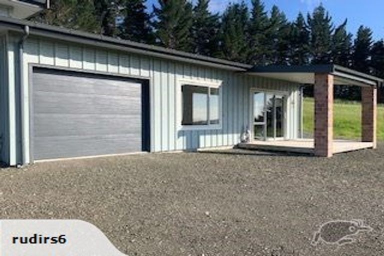 Photo of property in 186 Gervin Road, Wainui, Silverdale, 0992