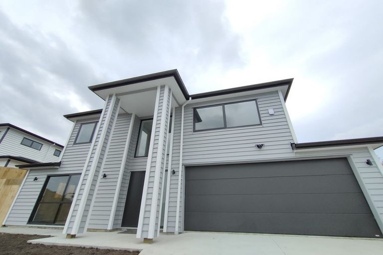 Photo of property in 31 Korihi Drive, Swanson, Auckland, 0614