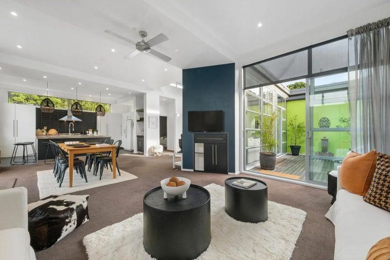 Photo of property in 1/5 Whareora Terrace, Cashmere, Christchurch, 8022