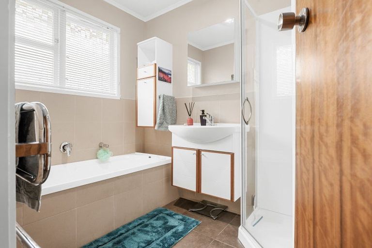 Photo of property in 46 Chedworth Avenue, Chedworth, Hamilton, 3210