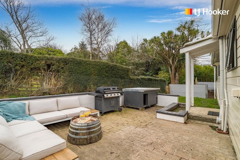 Photo of property in 27 Glenross Street, Glenross, Dunedin, 9011