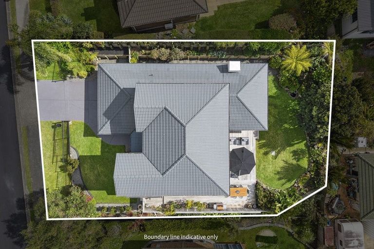 Photo of property in 123 Grovenor Drive, Orewa, 0931