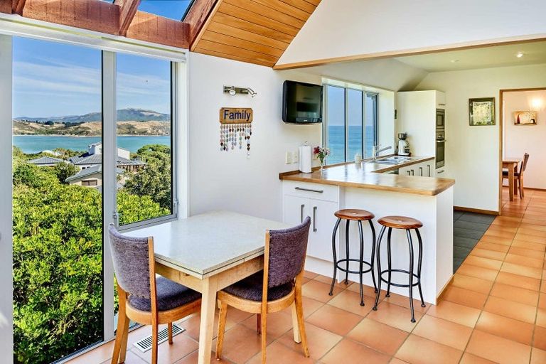 Photo of property in 1 Roys Road, Plimmerton, Porirua, 5026