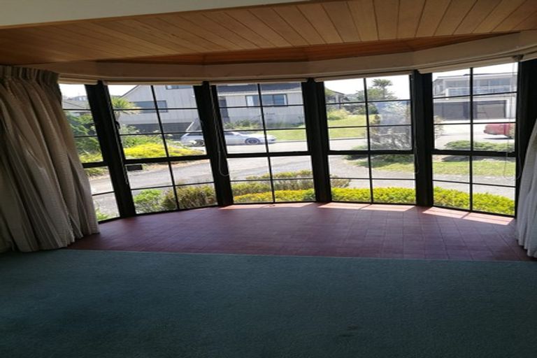 Photo of property in 38 Gurkha Crescent, Khandallah, Wellington, 6035