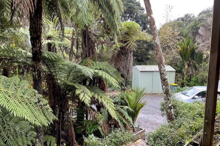 Photo of property in 36 Rimu Road, Oratia, Auckland, 0604