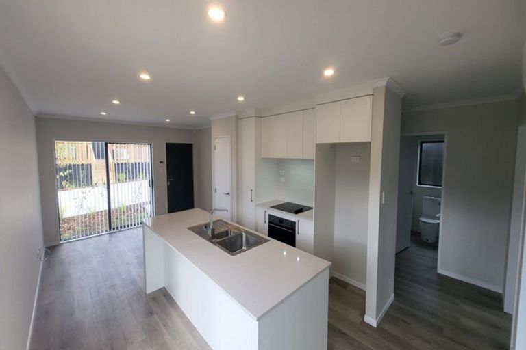 Photo of property in 8/26 Pah Road, Papatoetoe, Auckland, 2025
