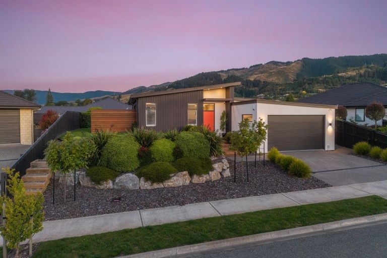 Photo of property in 16 Travers Avenue, Richmond, 7020