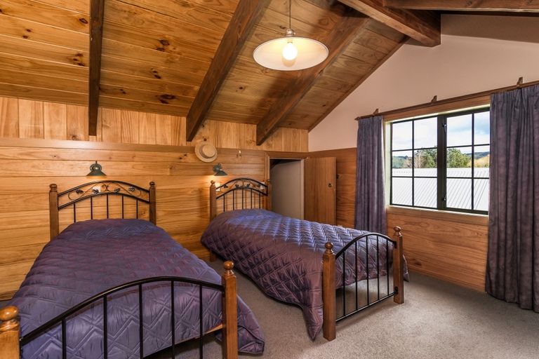 Photo of property in 2 Par Place, Kinloch, Taupo, 3377