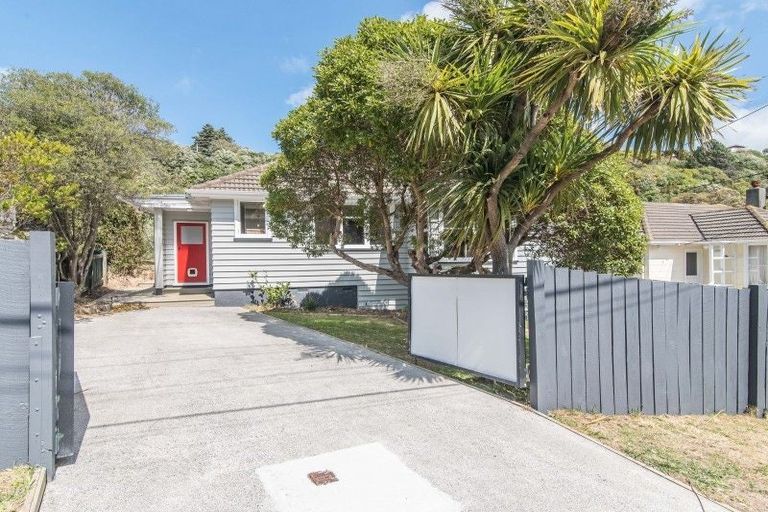 Photo of property in 37 Tukanae Street, Strathmore Park, Wellington, 6022