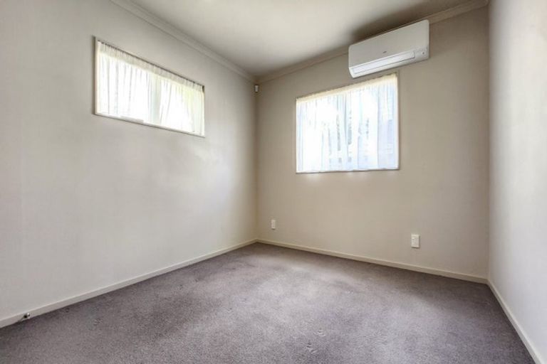 Photo of property in 6/16 Black Rock Road, Newlands, Wellington, 6037