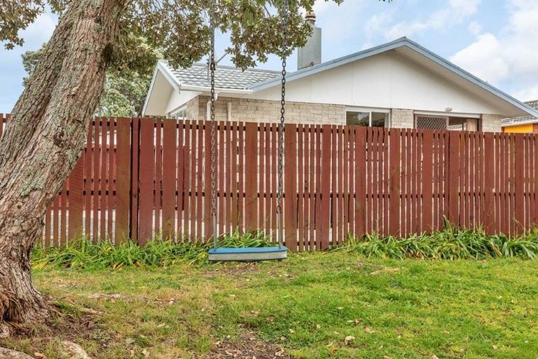 Photo of property in 14 Rakatau Place, Ruakaka, 0116