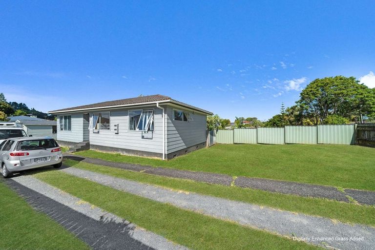 Photo of property in 6 Karina Place, Glen Eden, Auckland, 0602