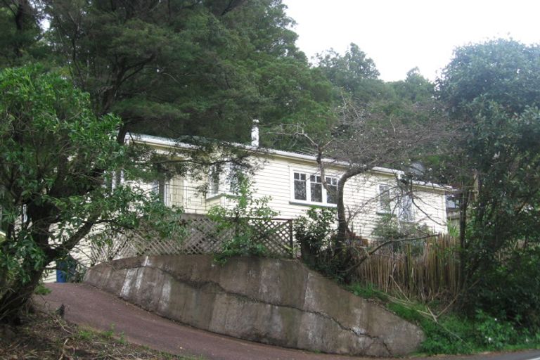 Photo of property in 174 Huia Road, Titirangi, Auckland, 0604