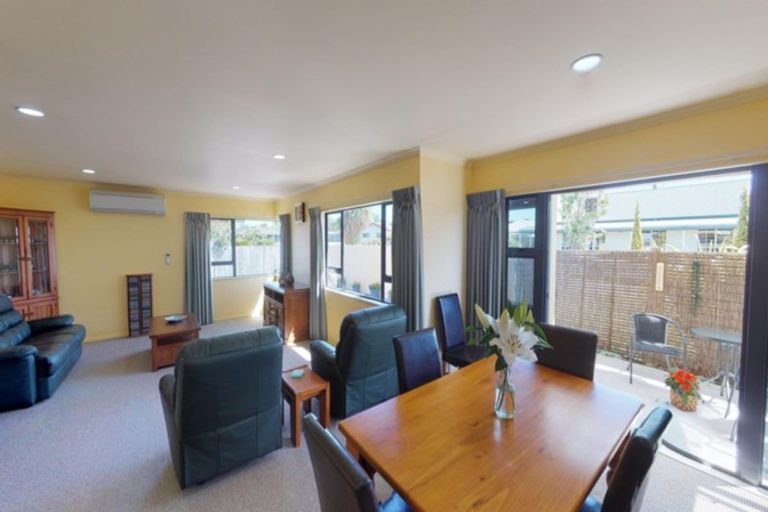 Photo of property in 1 Almond Grove, Feilding, 4702