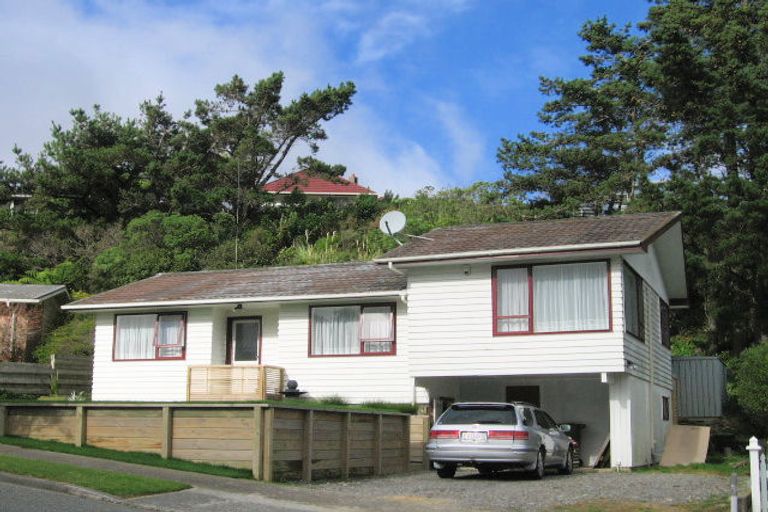 Photo of property in 11 Christchurch Crescent, Kelson, Lower Hutt, 5010