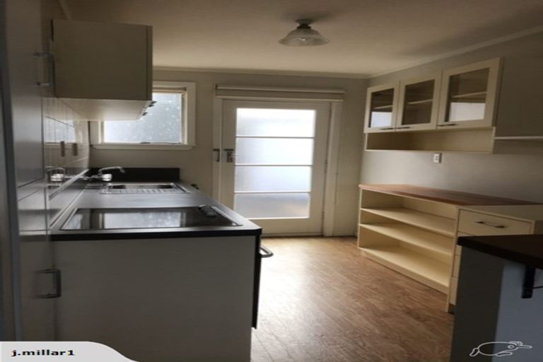 Photo of property in 2/22 Holly Road, St Albans, Christchurch, 8014