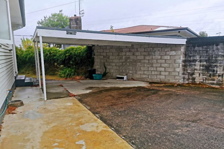 Photo of property in 32 Nevada Road, Silverdale, Hamilton, 3216