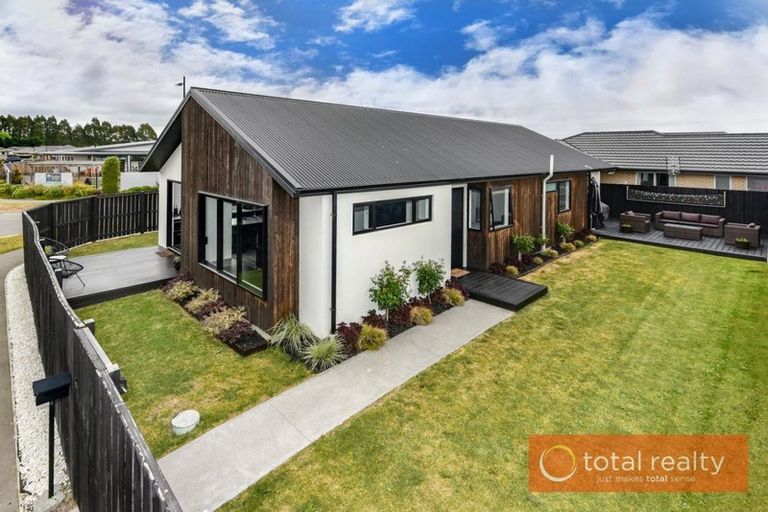 Photo of property in 6 Killarney Avenue, Halswell, Christchurch, 8025