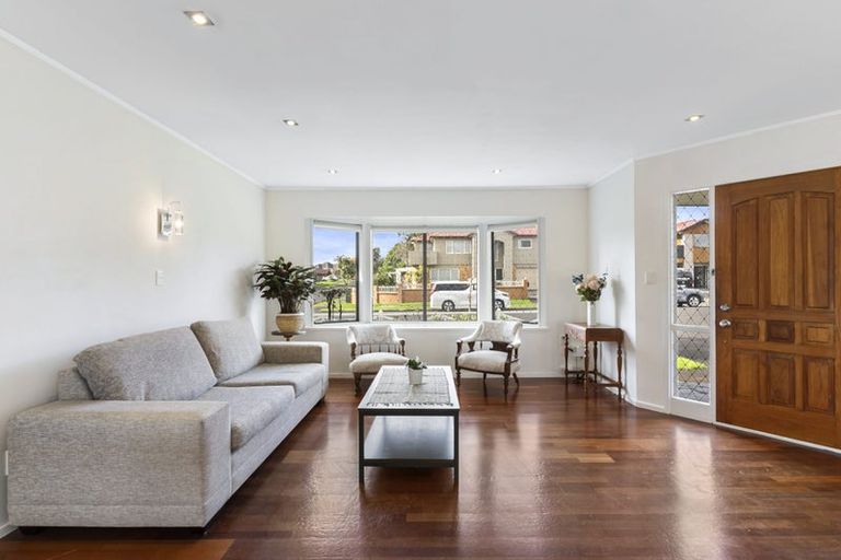 Photo of property in 1/80 Clydesdale Avenue, Somerville, Auckland, 2014