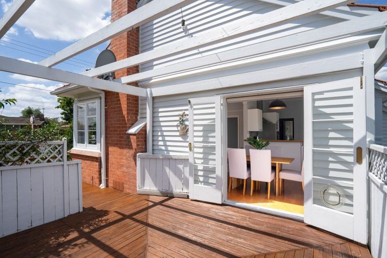 Photo of property in 113 Williams Street, Cambridge, 3434