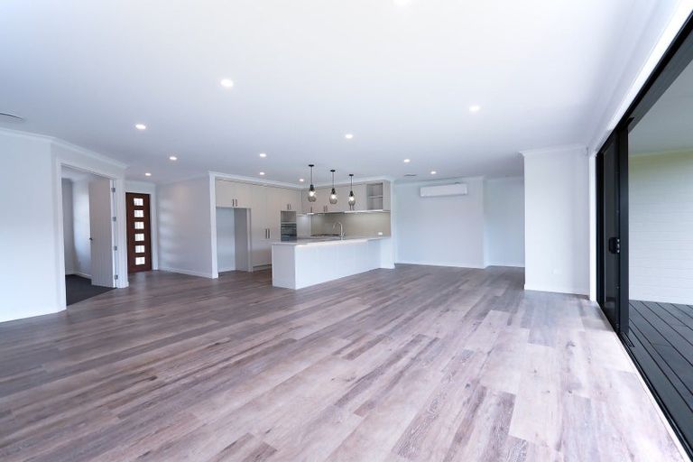 Photo of property in 32 Admiralty Drive, Haruru, 0204