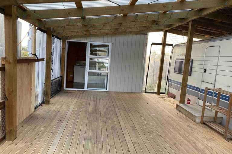 Photo of property in 1218 Great South Road, Runciman, Drury, 2578