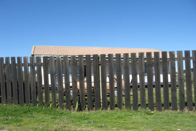 Photo of property in 6 Te Kiri Street, Himatangi Beach, Foxton, 4891