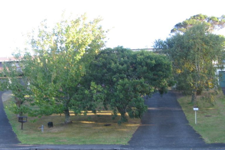 Photo of property in 5 Busbridge Place, Hillcrest, Auckland, 0627