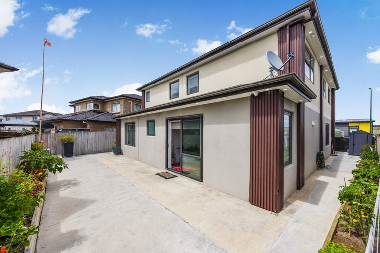 Photo of property in 32 Helianthus Avenue, Flat Bush, Auckland, 2019