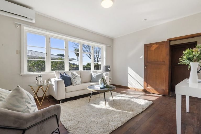 Photo of property in 9f Kerr Street, Devonport, Auckland, 0624