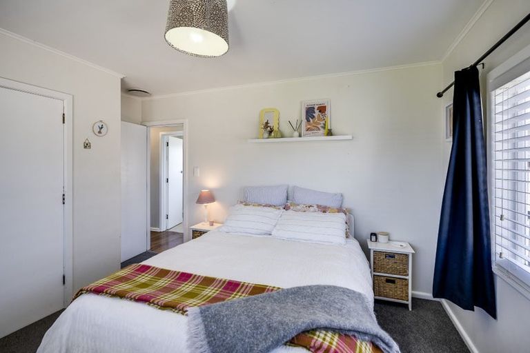 Photo of property in 11 Magdalen Crescent, Pirimai, Napier, 4112