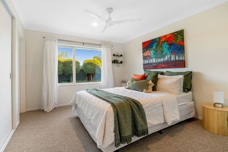 Photo of property in 33 Oak Tree Lane, Rolleston, 7614