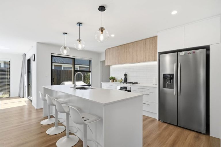 Photo of property in 7 Cam Mill Place, Rangiora, 7400