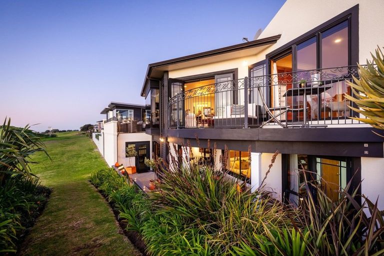 Photo of property in 2a Richmond Street, Fitzroy, New Plymouth, 4312