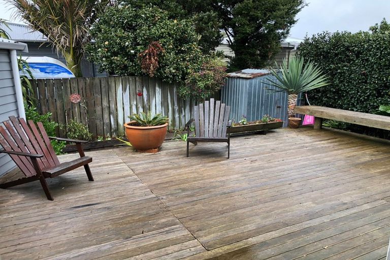 Photo of property in 11 Roretana Drive, Athenree, Katikati, 3177