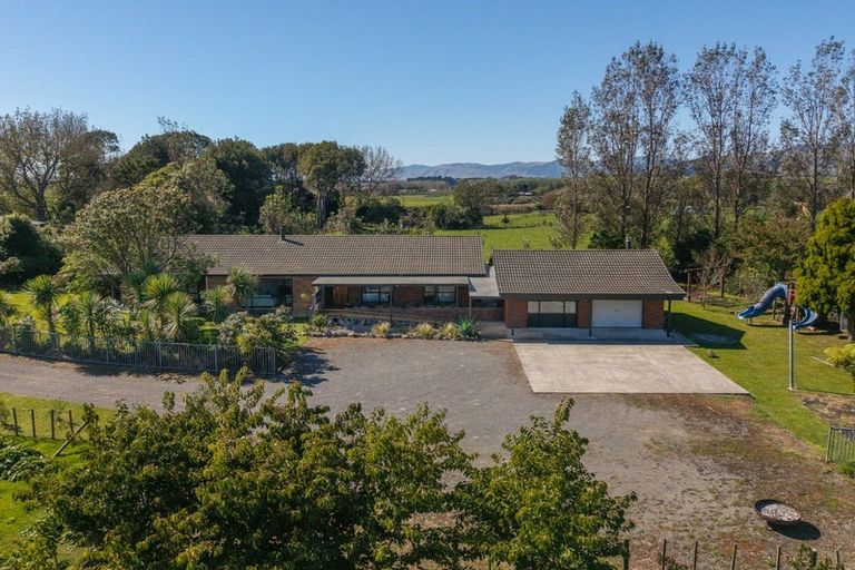 Photo of property in 30 Kukutauaki Road, Koputaroa, Levin, 5575