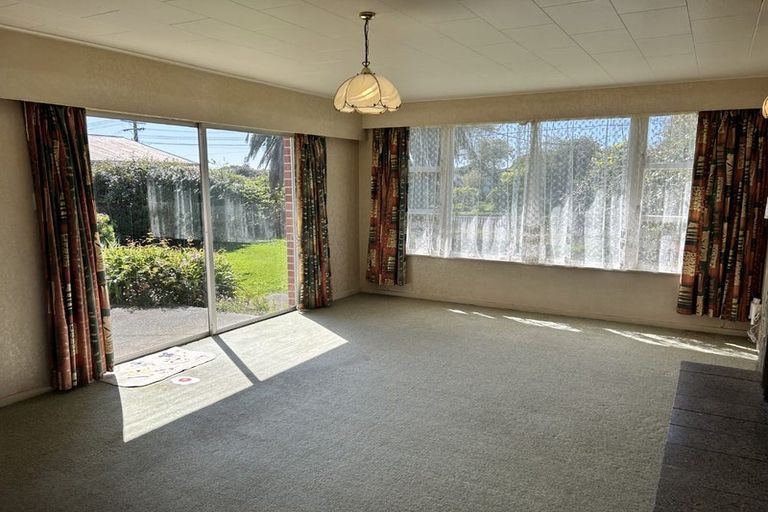 Photo of property in 60 Rimu Street, Waikanae, 5036