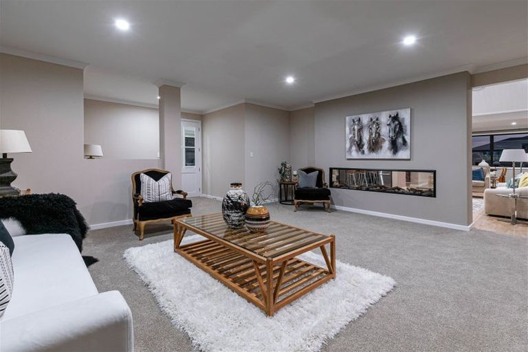 Photo of property in 1 Lordland Road, Wainui, 0932