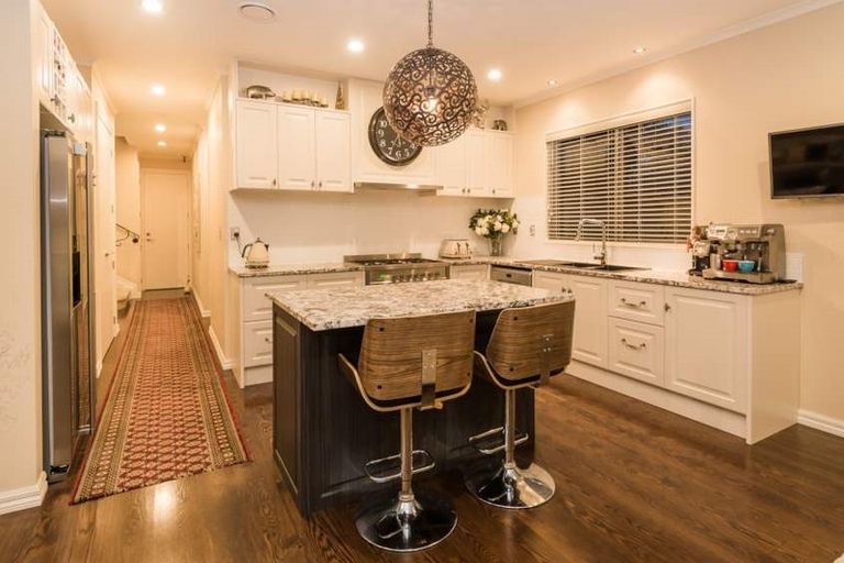 Photo of property in 29a Peach Road, Glenfield, Auckland, 0629