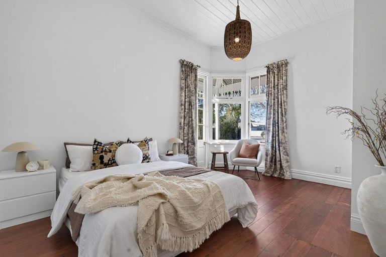 Photo of property in 6 Main Street, Greytown, 5712