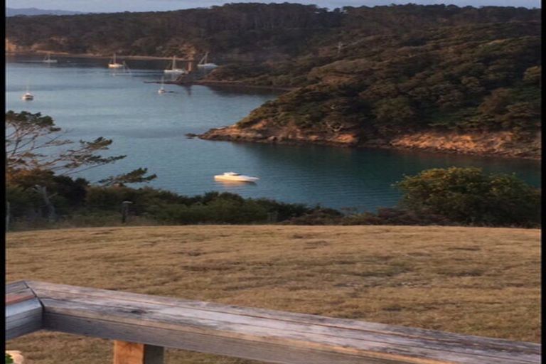 Photo of property in 11 Edith Ridge Road, Kawau Island, 0920