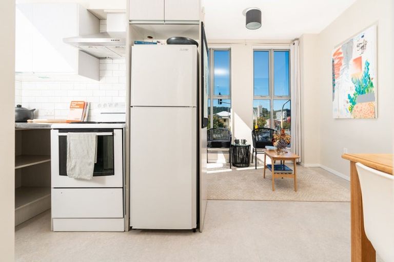 Photo of property in 31 Karo Drive, Te Aro, Wellington, 6011