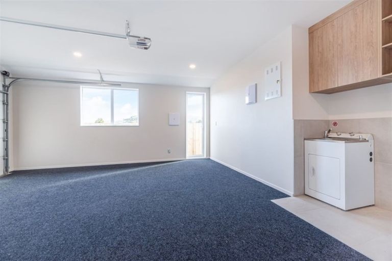 Photo of property in 13 Barrique Road, Kumeu, 0810