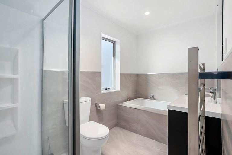 Photo of property in 19 Forbes Mccammon Drive, Swanson, Auckland, 0614