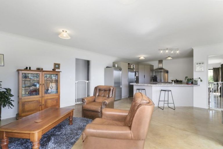 Photo of property in 91b Kakariki Way, Whitemans Valley, Upper Hutt, 5371