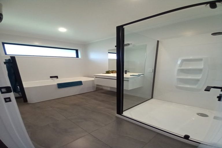 Photo of property in 43 Katania Heights, Brightwater, 7022